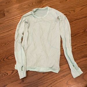 size 4 long sleeve swiftly tech